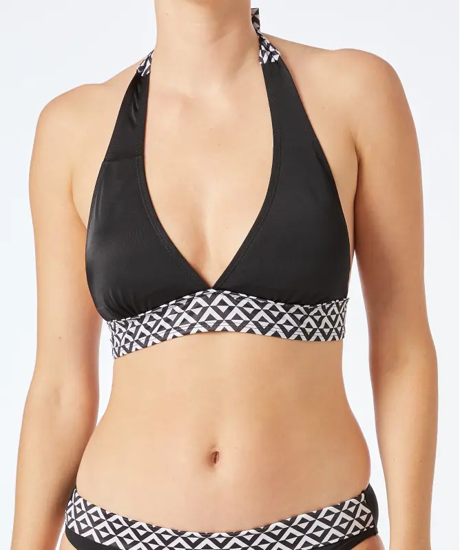 Trójkątna góra od bikini