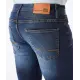 Jeans mit Destroyed-Effekten