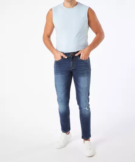 Jeans mit Destroyed-Effekten