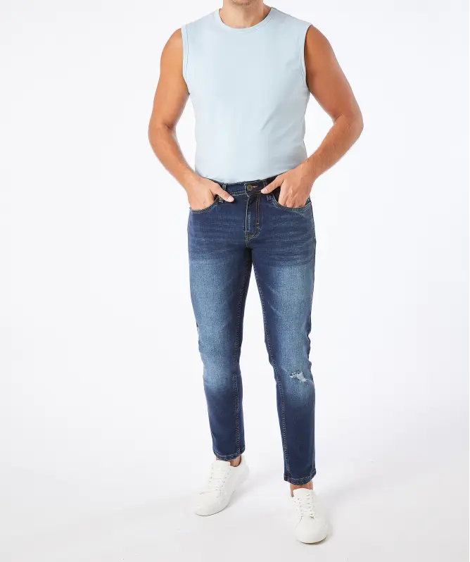 Jeans met destroyed-effekten