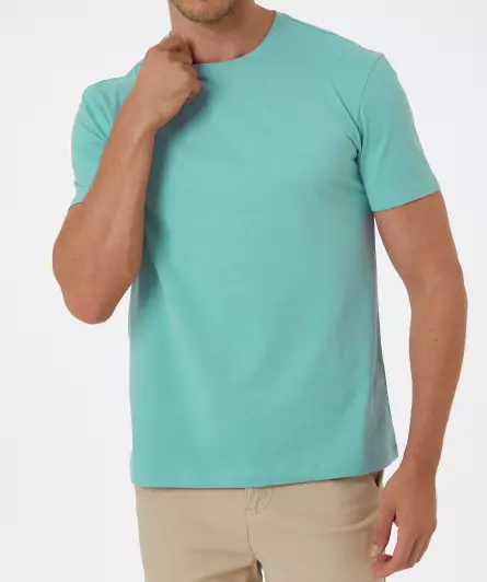 Basic T-Shirt