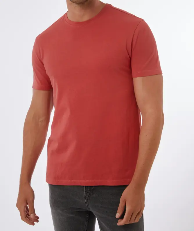 Basic T-Shirt
