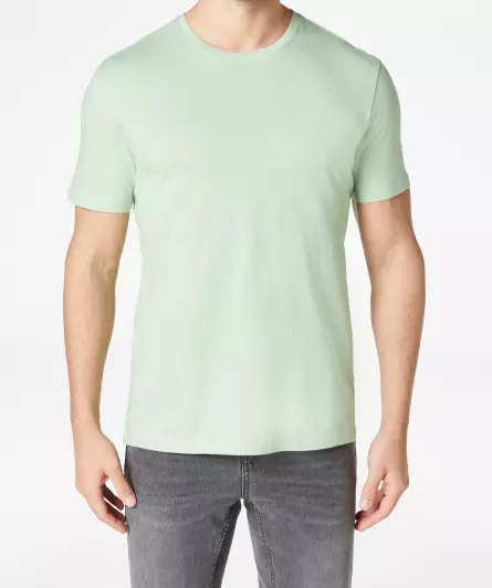 Basic T-Shirt