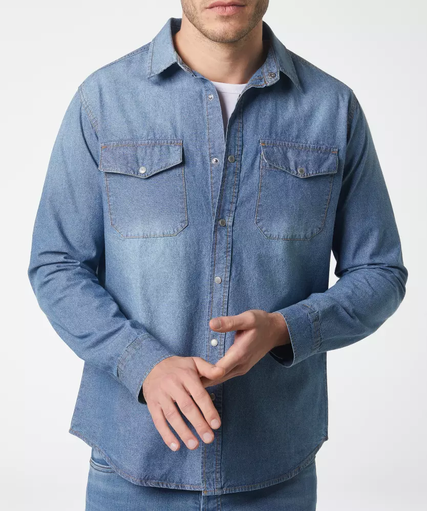 Legeres Jeanshemd X-Mail, Knopfleiste