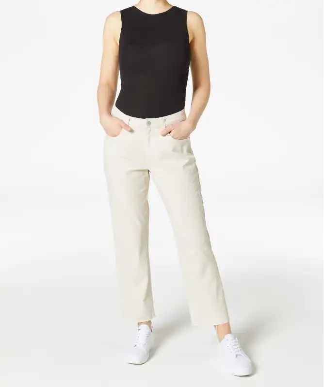 Jeansy z wysokim stanem