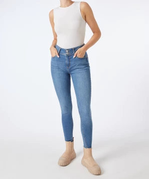 Jeans mit breitem Bund