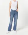 niebieski jeans