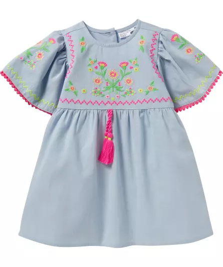 Kleid mit Stickereien