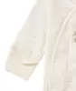 babys-newborn-muetze-strampler-babydecke-offwhite-119427212150_1215_DB_L_EP_01.jpg