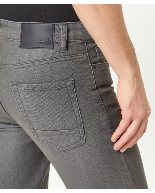 Jean homme, jean gris (KiK Graue Jeans (jeans grau)) — KiK, produit allemand authentique au Maroc