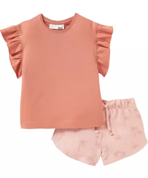T-shirt + korte broek