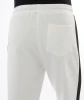 jogginghose-mit-seitenstreifen-offwhite-119485812150_1215_DB_M_EP_01.jpg