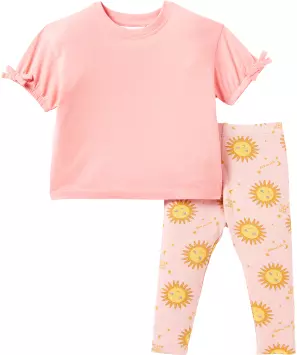 T-shirt + legging