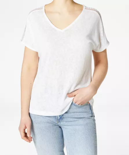 Weißes T-Shirt mit Fledermausärmeln