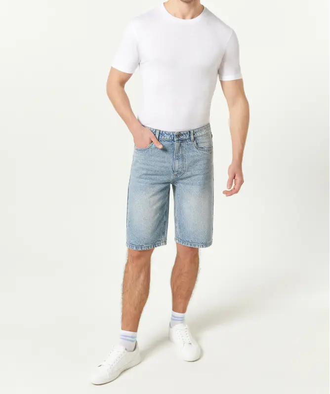 Jeans-Shorts mit Waschungseffekten