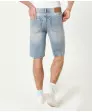 jeans-shorts-mit-waschungseffekten-jeansblau-hell-119753721010_2101_NB_M_EP_01.jpg