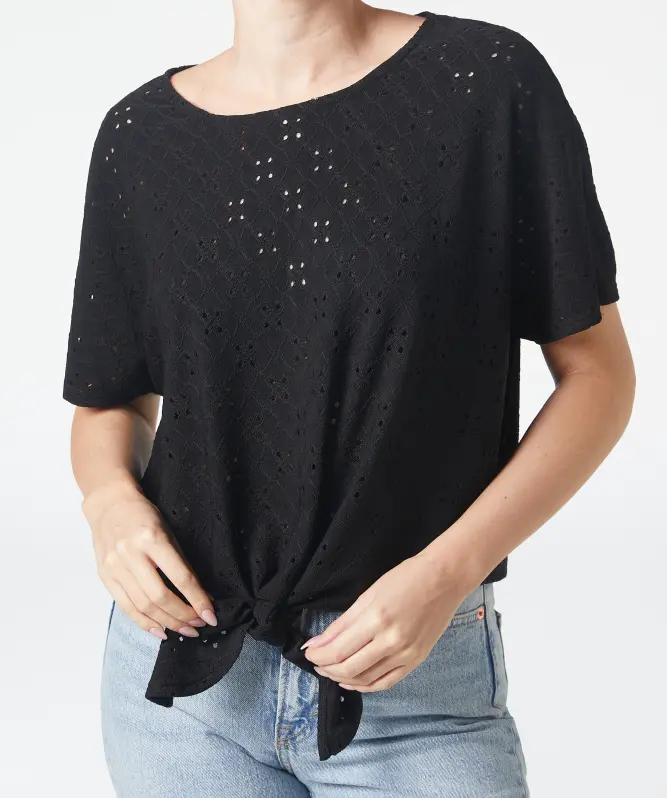 T-Shirt mit Lochmuster