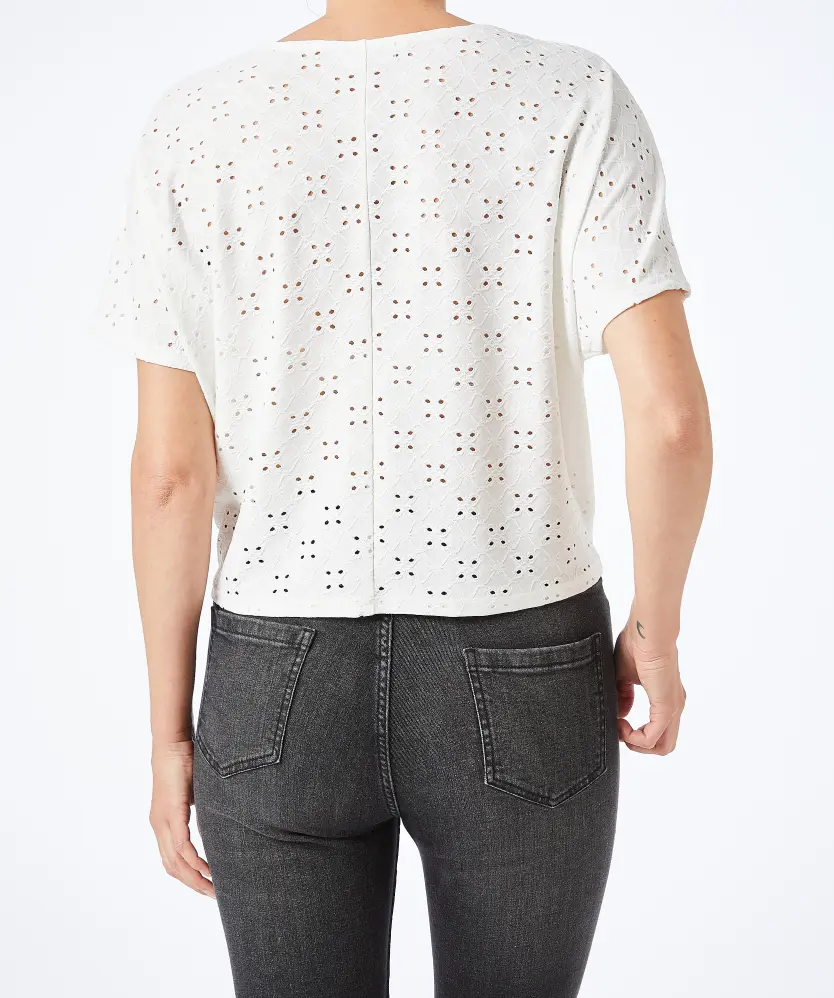T-Shirt mit Lochmuster, Janina, weiß | Günstig bei KiK