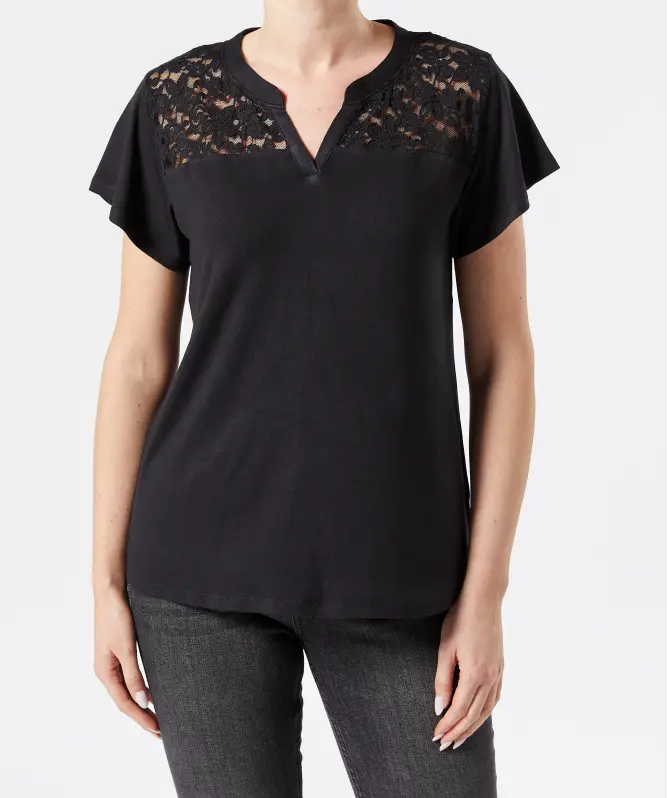 T-Shirt mit Spitzeneinsatz