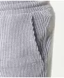 gerippte-shorts-grau-weiss-119755911410_1141_DB_M_EP_01.jpg