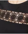 Top met gehaakte details
