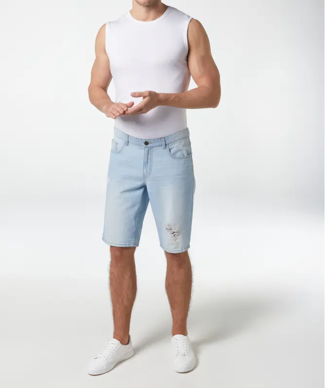 Jeans-Shorts mit Destroyed-Effekten
