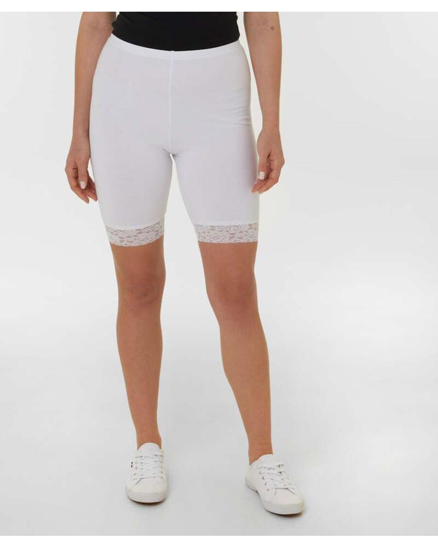 Radlerhose mit Spitze am Saum weiß