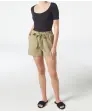 Szorty z zawartością lnu