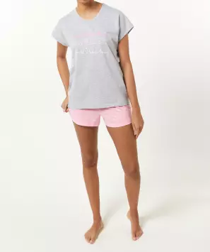 Kurzer Pyjama