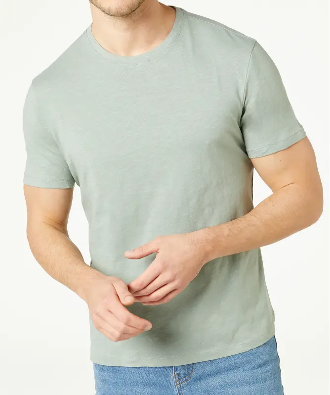 Basic T-Shirt