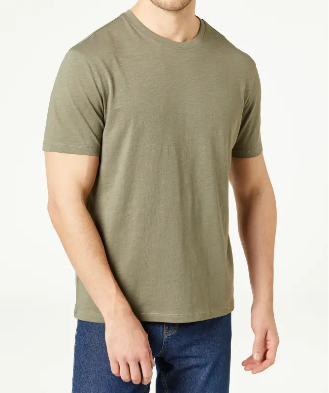 Basic T-Shirt