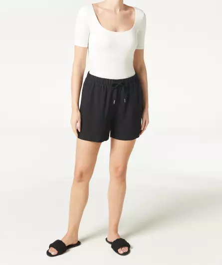 Einfarbige Shorts