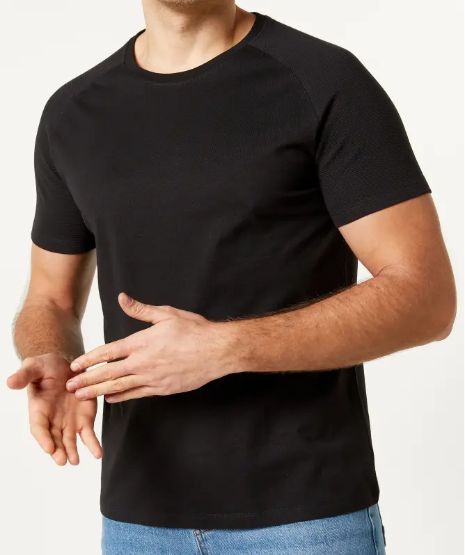 T-Shirt mit gerippten Ärmeln