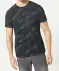 T-Shirt mit Camouflagedruck schwarz gemustert