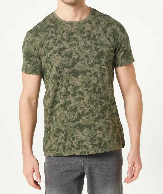 T-Shirt mit Camouflagedruck