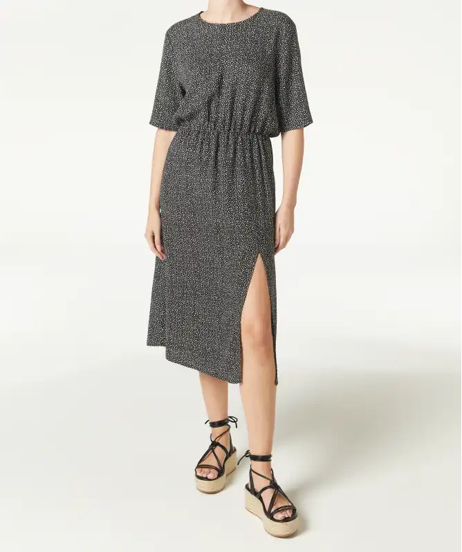 Kleid mit Taillenbund