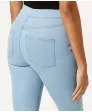 jeggings-in-caprilaenge-jeansblau-hell-119951821010_2101_DB_M_EP_01.jpg