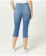 capri-jeans-im-5-pocket-style-jeansblau-hell-119957421010_2101_NB_M_EP_01.jpg