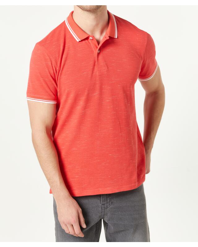 Polo shirt with contrast stripes for men, coral/white (KiK Poloshirt mit Kontraststreifen (koralle/weiß)) — KiK, authentic German product in Morocco