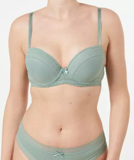 Push-up-BH mit Spitze