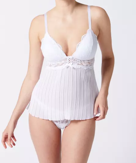 Top mit integriertem BH + String