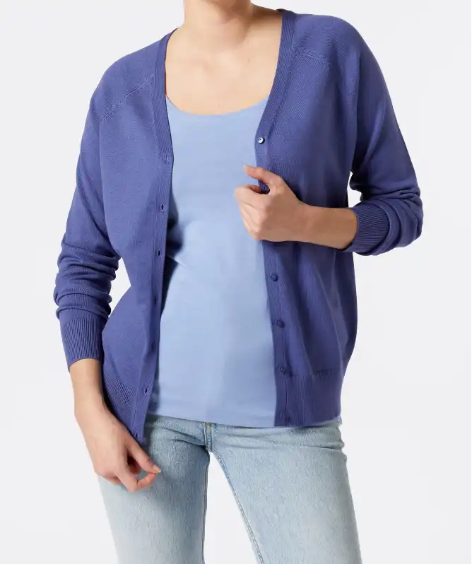 Strickjacke mit V-Ausschnitt