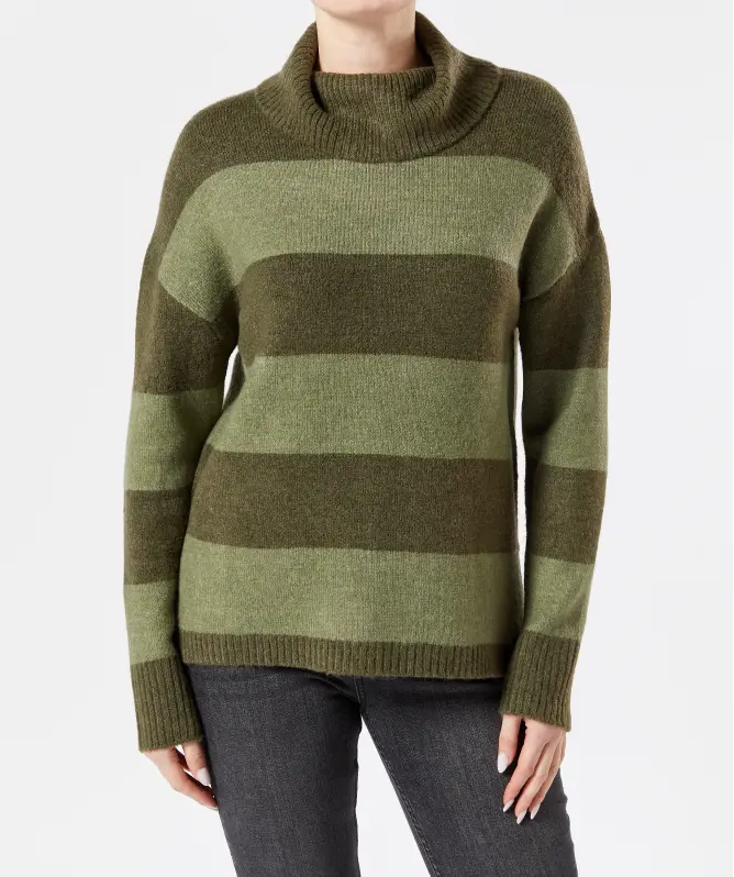 Sweter z dzianiny z golfem