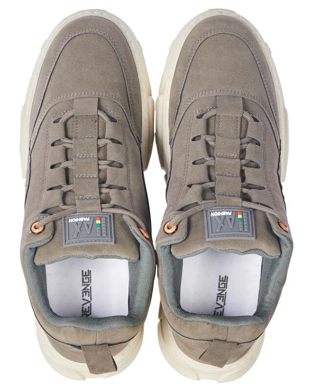 حذاء رياضي برقعة للرجال، رمادي (KiK Sneaker mit Patch (grau)) — KiK, منتج ألماني أصلي في المغرب