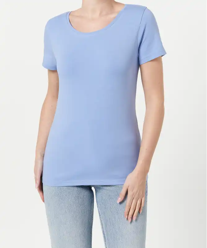 Basic T-Shirt
