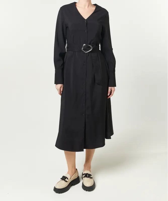 Midikleid mit Gürtel