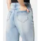 Mom-Jeans mit Destroyed-Effekten