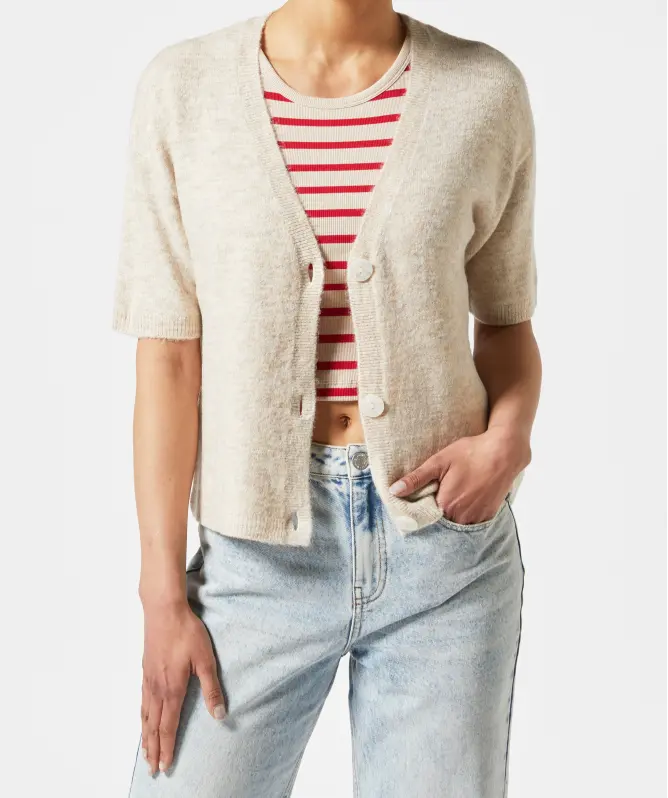 Strickjacke mit V-Ausschnitt