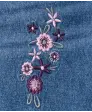 Jeans mit Stickereien
