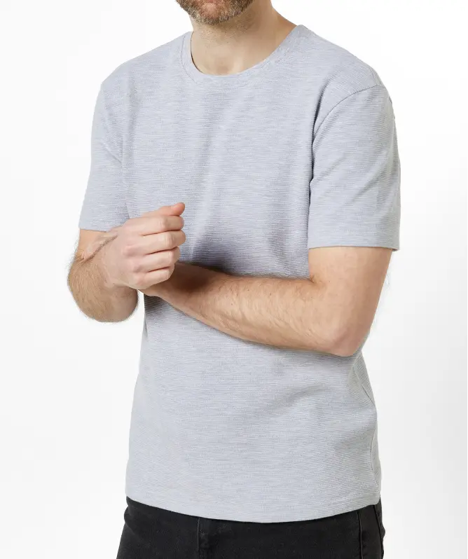Geripptes T-Shirt
